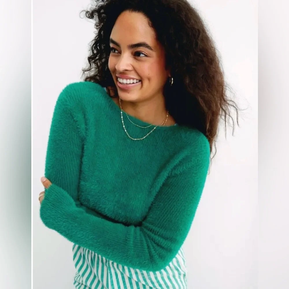 NWOT Aerie Fluffy 4-Ever Reversible Twist Green Envy Cozy Soft Crop Sweater SZ M
